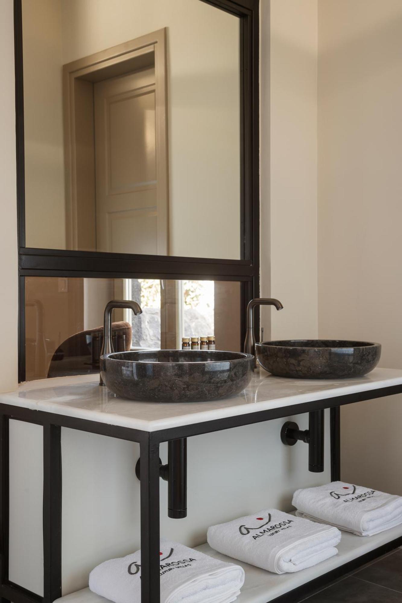 Almarossa Luxury Villas Vourvoúlos 외부 사진